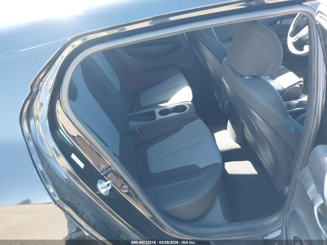 HYUNDAI VELOSTER 2.0 - 8