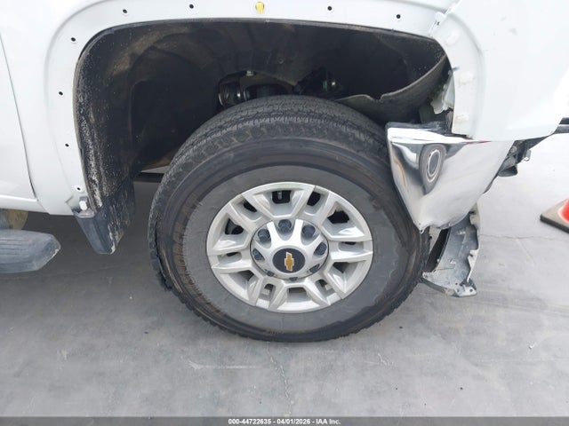 CHEVROLET SILVERADO 2500HD 4WD STANDARD BED LT - 6