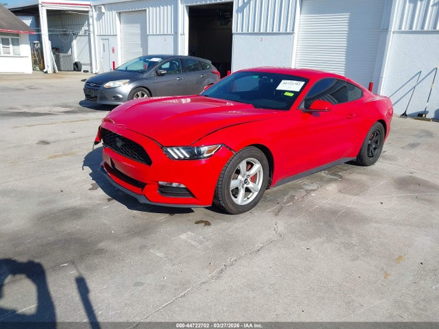 FORD MUSTANG V6 - 2