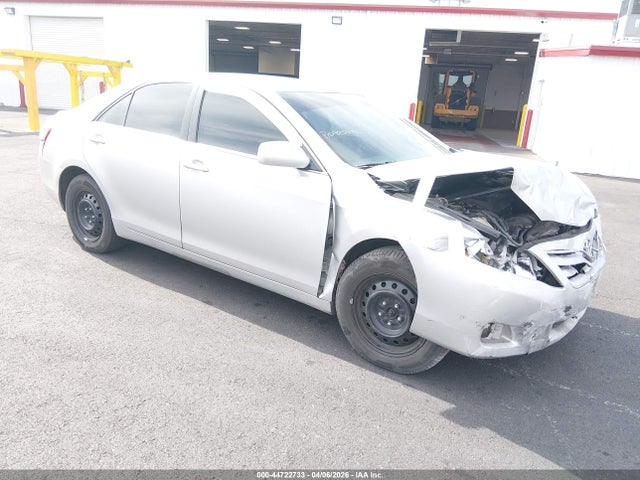 2011 TOYOTA CAMRY LE