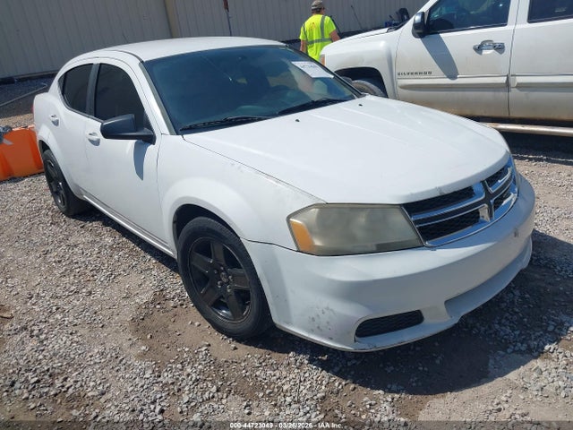 DODGE AVENGER SE - 1