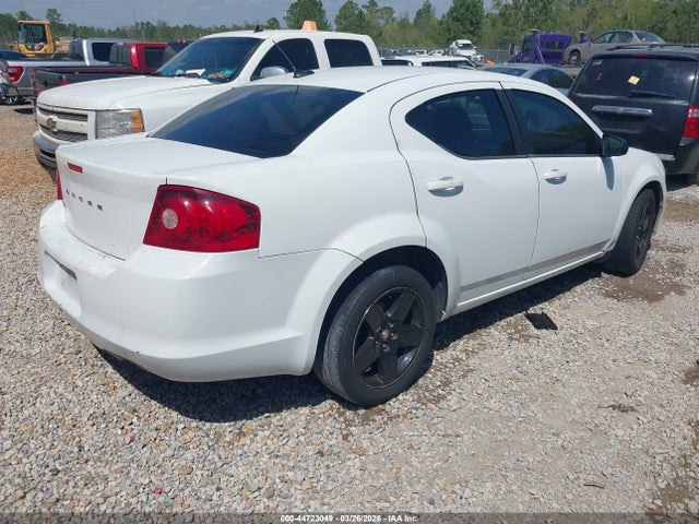 DODGE AVENGER SE - 4