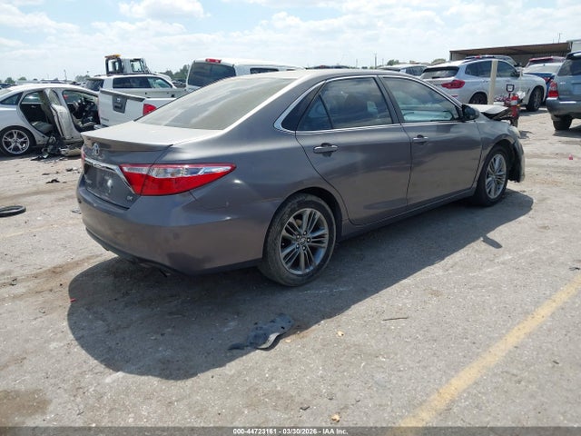 TOYOTA CAMRY - 4
