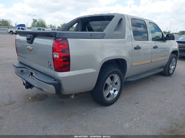 CHEVROLET AVALANCHE 1500 LS - 4
