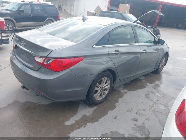 HYUNDAI SONATA GLS - 4