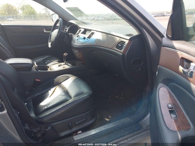 HYUNDAI GENESIS 3.8 - 5