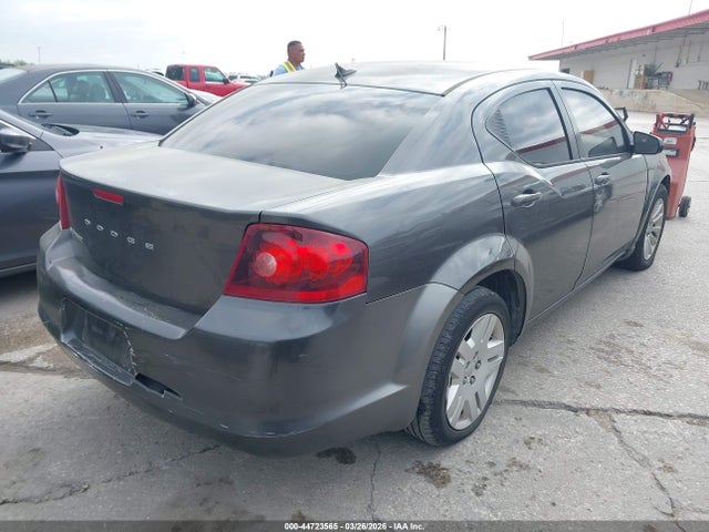DODGE AVENGER SE - 4