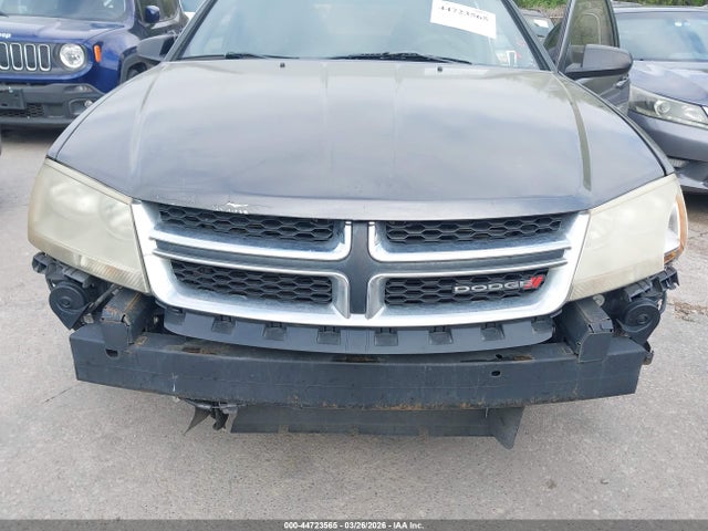 DODGE AVENGER SE - 6