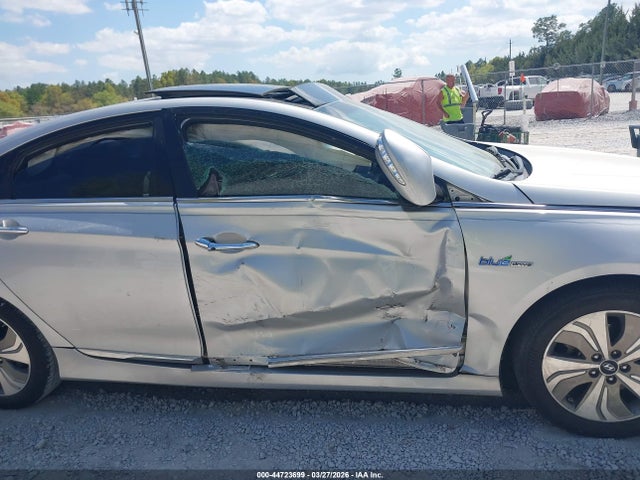 HYUNDAI SONATA HYBRID LIMITED - 6