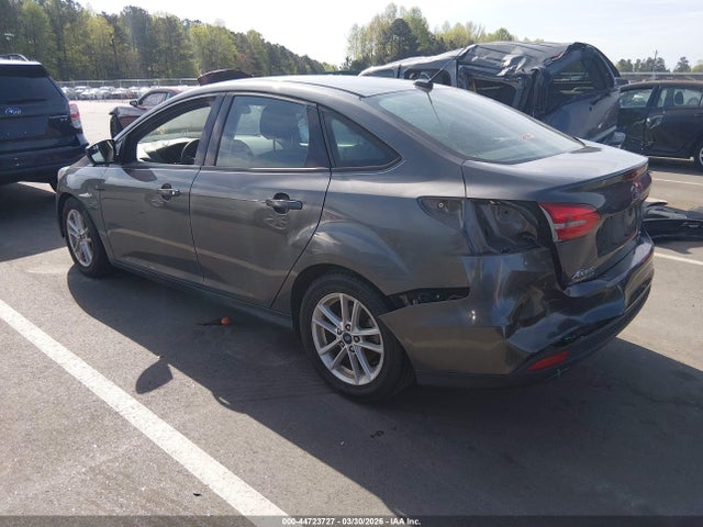 FORD FOCUS SE - 3