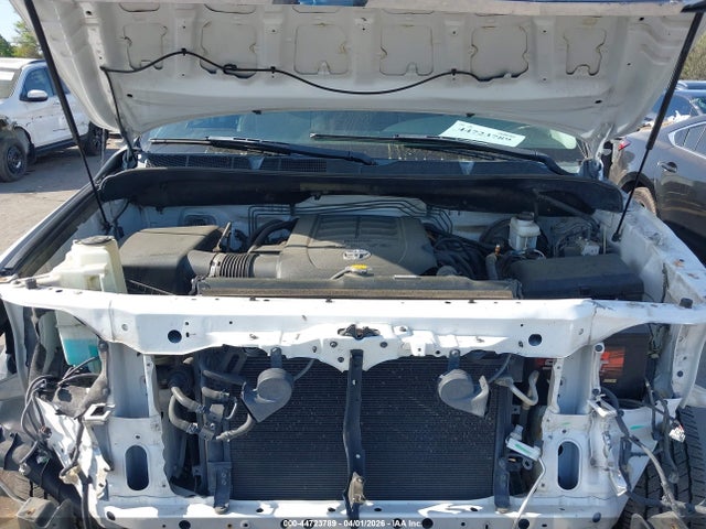 TOYOTA TUNDRA - 10