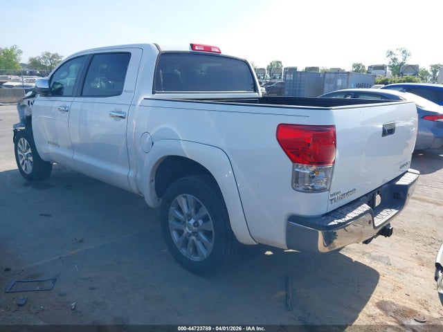 TOYOTA TUNDRA - 3