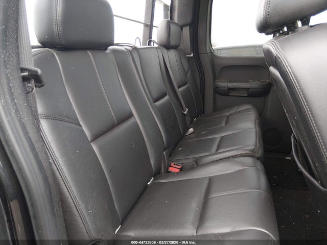 CHEVROLET SILVERADO - 8