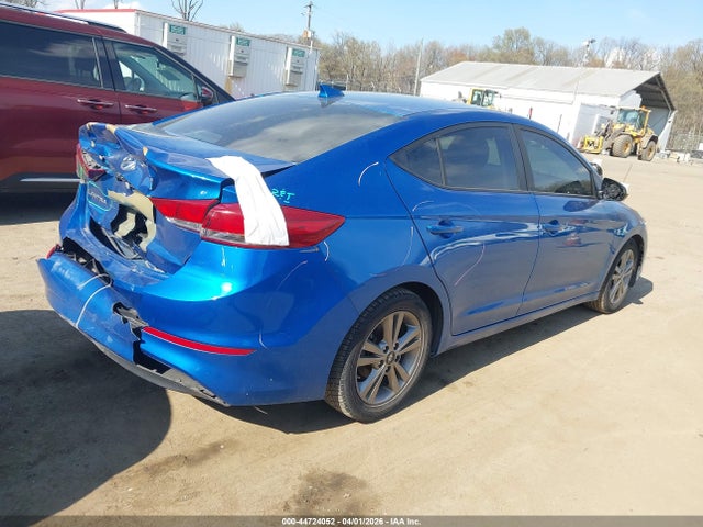 HYUNDAI ELANTRA SEL - 4