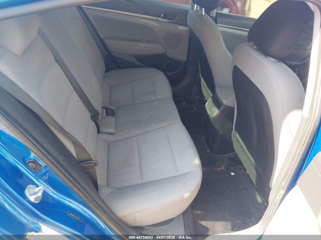 HYUNDAI ELANTRA SEL - 8