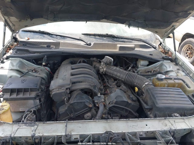 CHRYSLER 300 - 10