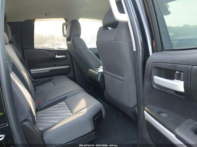 TOYOTA TUNDRA - 8