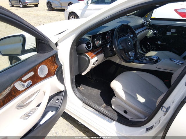 MERCEDES-BENZ E-CLASS - 5