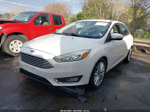 FORD FOCUS TITANIUM - 2