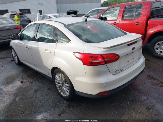 FORD FOCUS TITANIUM - 3