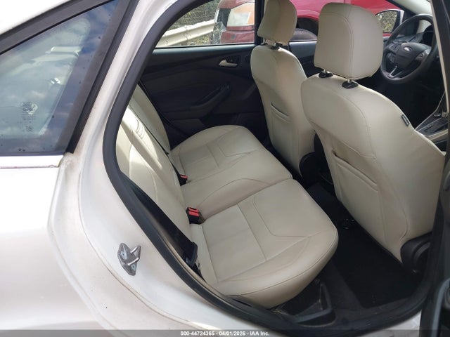 FORD FOCUS TITANIUM - 8