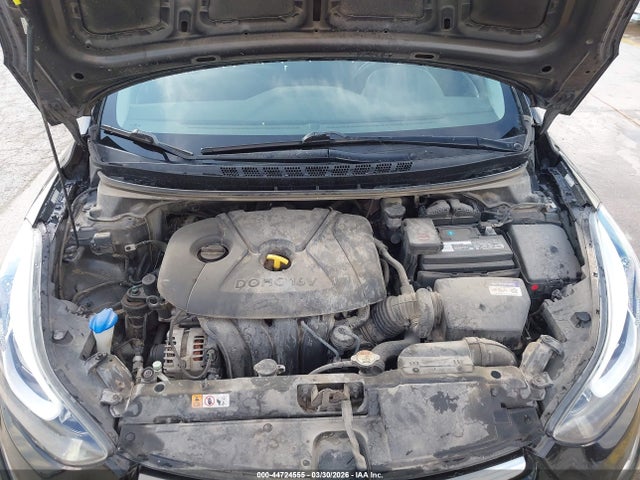 HYUNDAI ELANTRA - 10