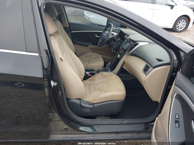 HYUNDAI ELANTRA GT - 5