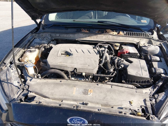 FORD FUSION SE - 10