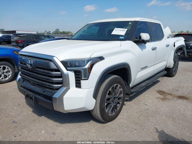 TOYOTA TUNDRA - 2
