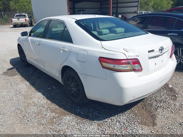 TOYOTA CAMRY - 3