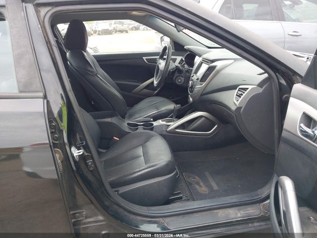 HYUNDAI VELOSTER - 5