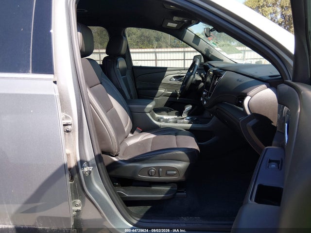 2023 CHEVROLET TRAVERSE FWD LT LEATHER 6