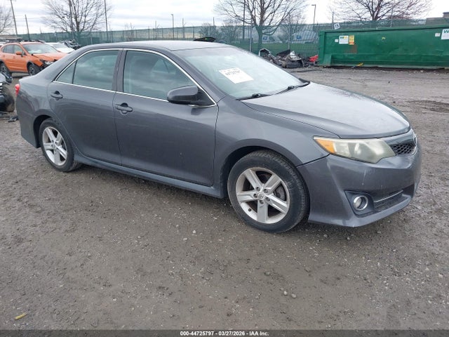 2012 TOYOTA CAMRY SE