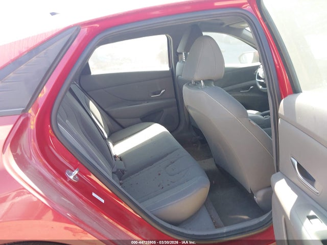 HYUNDAI ELANTRA SEL - 8