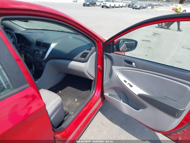 HYUNDAI ACCENT SE - 5