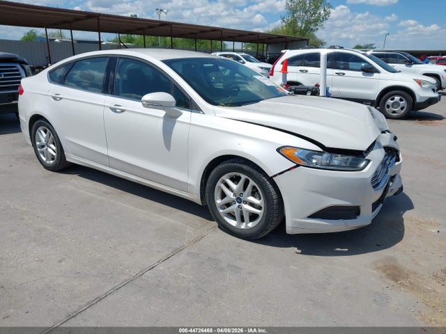 FORD FUSION SE - 1