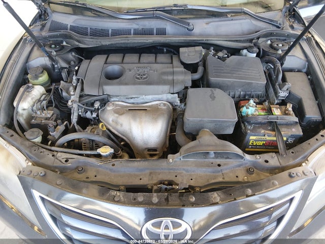 TOYOTA CAMRY - 10