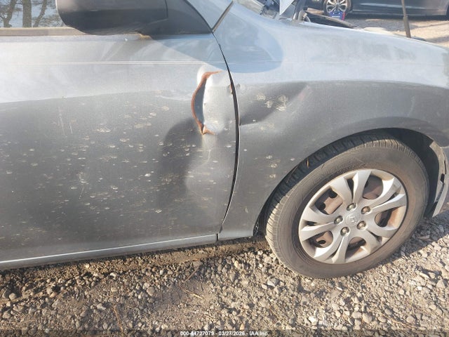 HYUNDAI ELANTRA GLS - 6