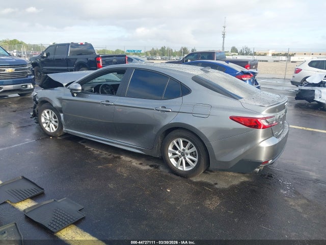 2025 Toyota CAMRY SE 照片 3