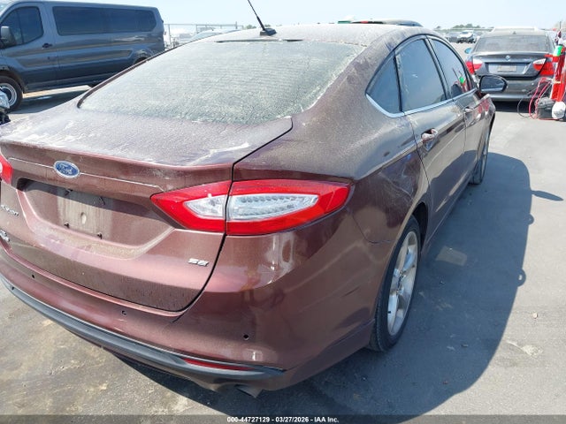 FORD FUSION SE - 4