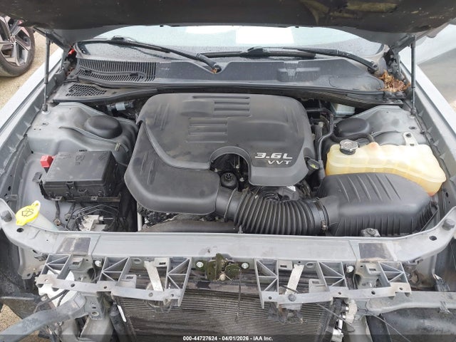 DODGE CHALLENGER SXT - 10