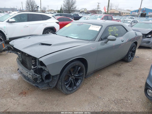 DODGE CHALLENGER SXT - 2