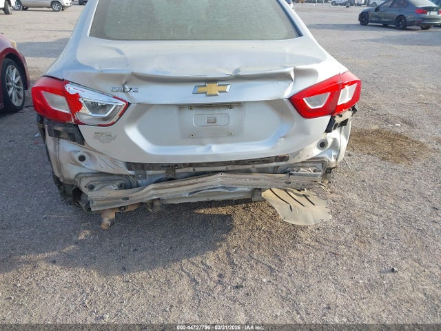 صورة 6 لـ 2016 Chevrolet CRUZE LS AUTO