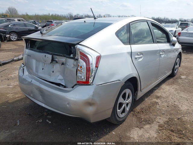 TOYOTA PRIUS - 4