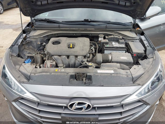 HYUNDAI ELANTRA - 10