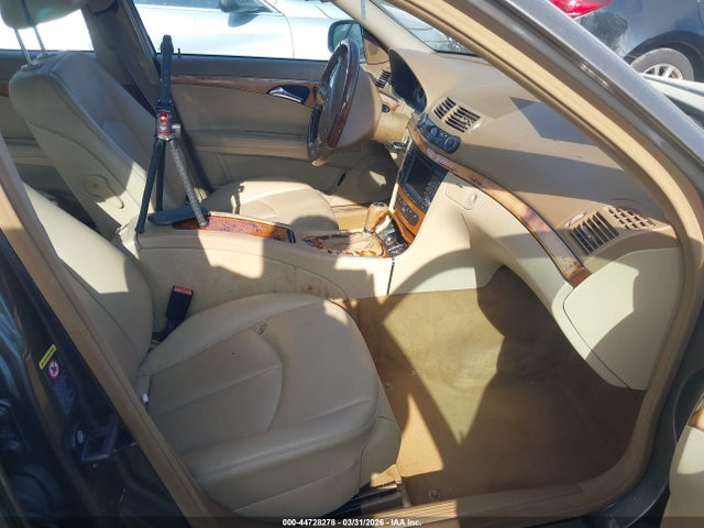 MERCEDES-BENZ E-CLASS - 5