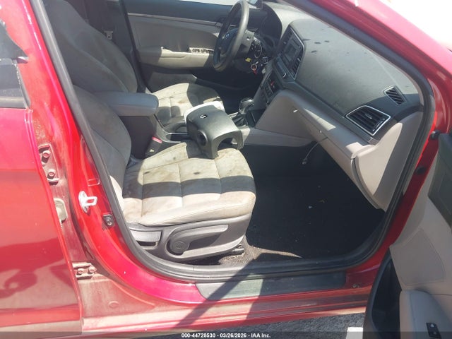 HYUNDAI ELANTRA SE - 5