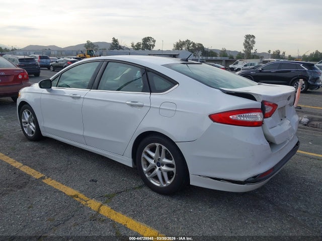 FORD FUSION SE - 3