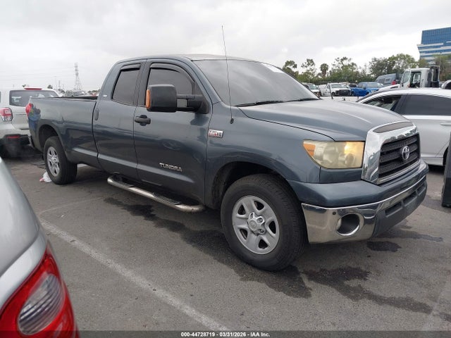 TOYOTA TUNDRA - 1