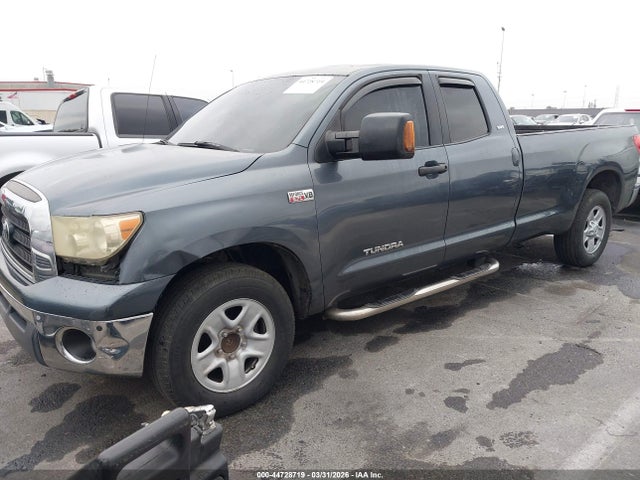 TOYOTA TUNDRA - 2